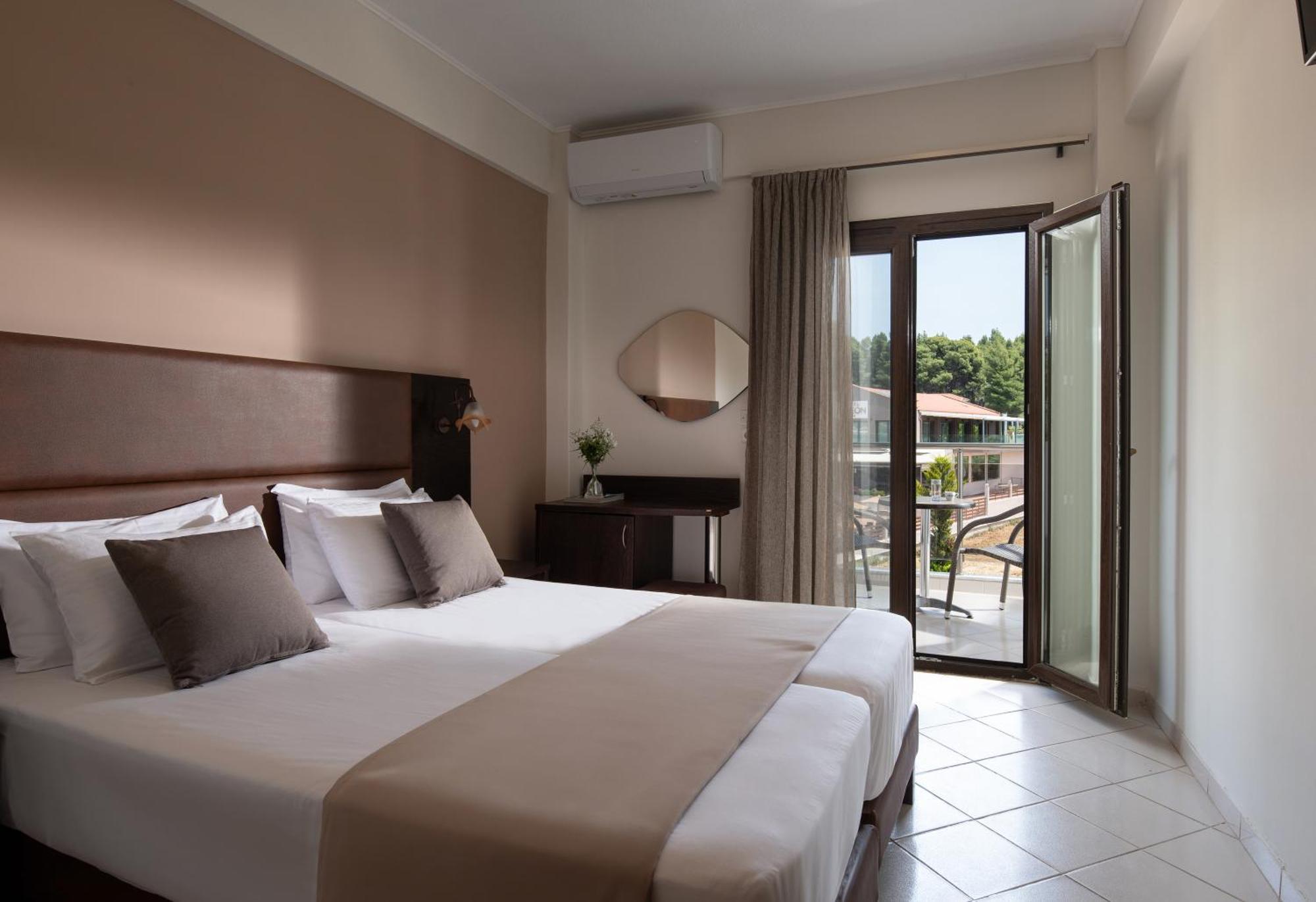 Hotel Simeon เมตามอร์โฟซี ภายนอก รูปภาพ
