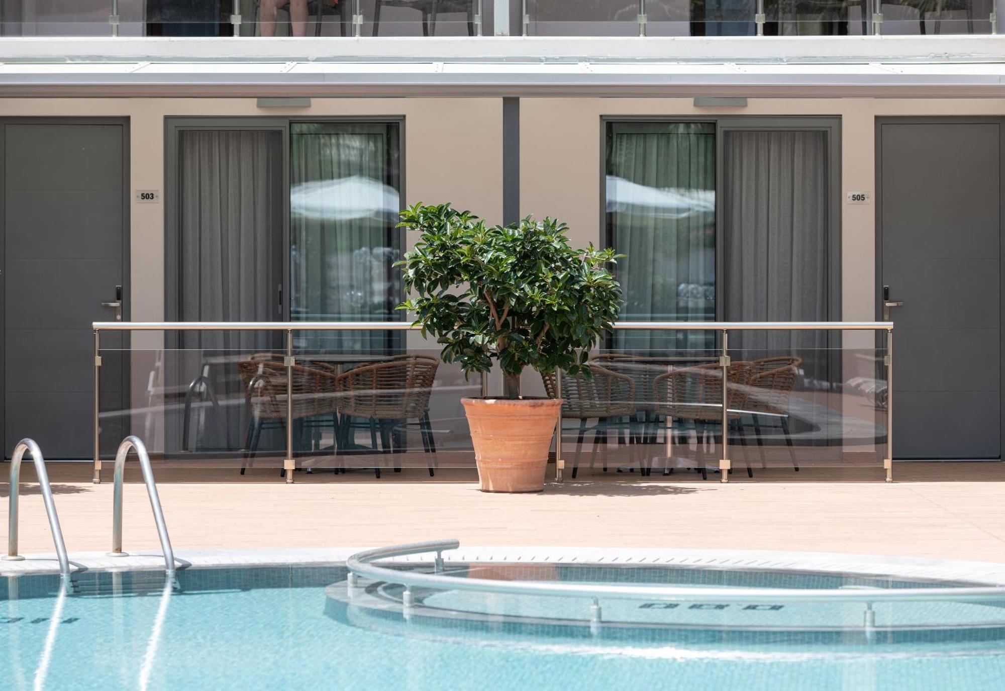 Hotel Simeon เมตามอร์โฟซี ภายนอก รูปภาพ